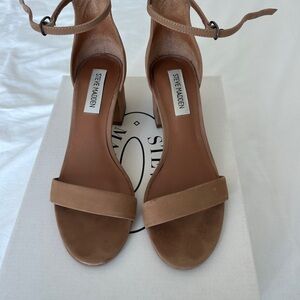 Steve Madden Tan Women's Heels